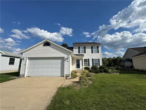 38273 Pebble Lake TRL, North Ridgeville, OH 44039