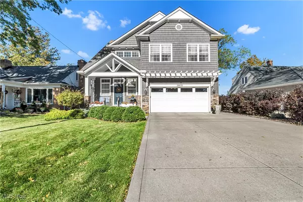 28805 Cresthaven DR,  Willowick,  OH 44095