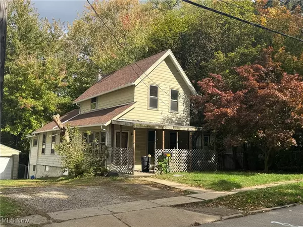 211 W 58th ST, Ashtabula, OH 44004