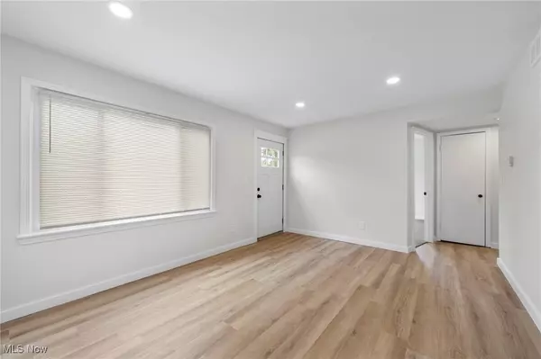 Cleveland, OH 44135,13410 Wainfleet AVE