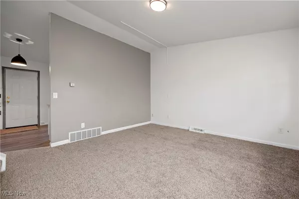 Lorain, OH 44055,4543 Norfolk AVE