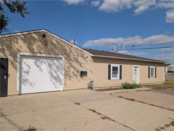 Canton, OH 44705,2039 36th ST NE