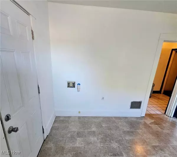 Youngstown, OH 44509,1711 Wellington AVE