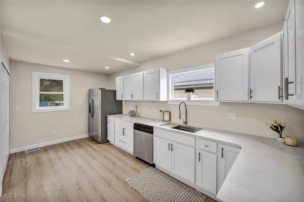 Ashtabula, OH 44004,5827 Jefferson AVE