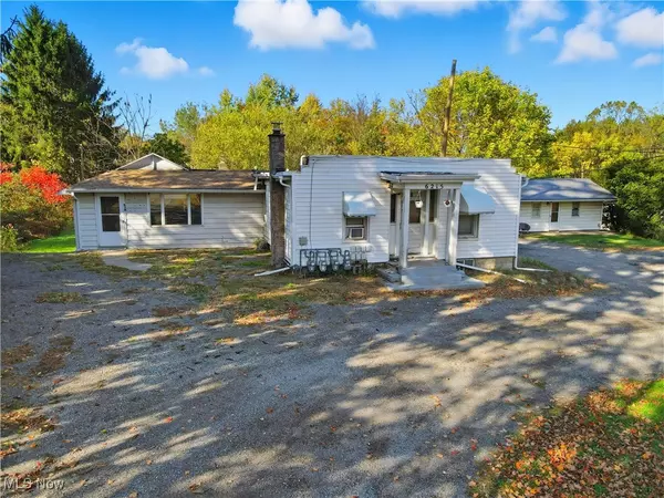 Geneva, OH 44041,6215 North Ridge