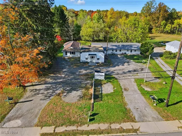 Geneva, OH 44041,6215 North AVE