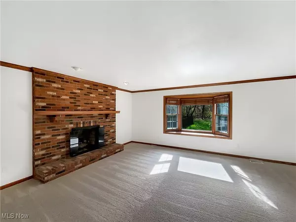 Hudson, OH 44236,2844 Chamberlin BLVD