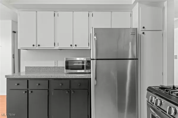 Northfield, OH 44067,1105 Canyon View RD #106