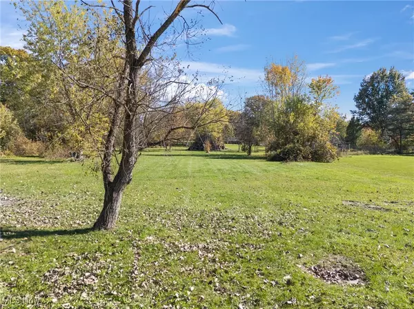 Akron, OH 44306,1841 Edwards DR