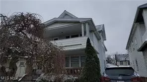 10000 Greenview AVE, Garfield Heights, OH 44125