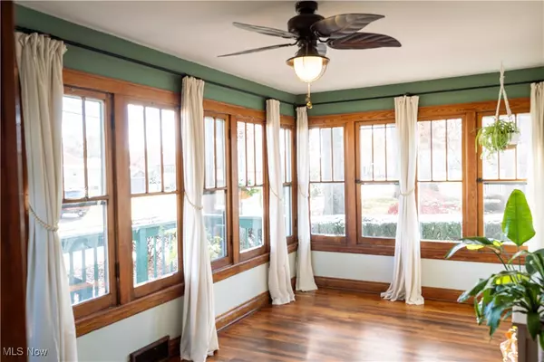 Vienna, WV 26105,5807 4th AVE