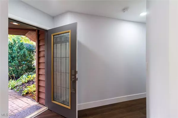 Beachwood, OH 44122,25816 Fairmount BLVD