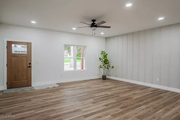 Uniontown, OH 44685,13025 Sunset CIR NW