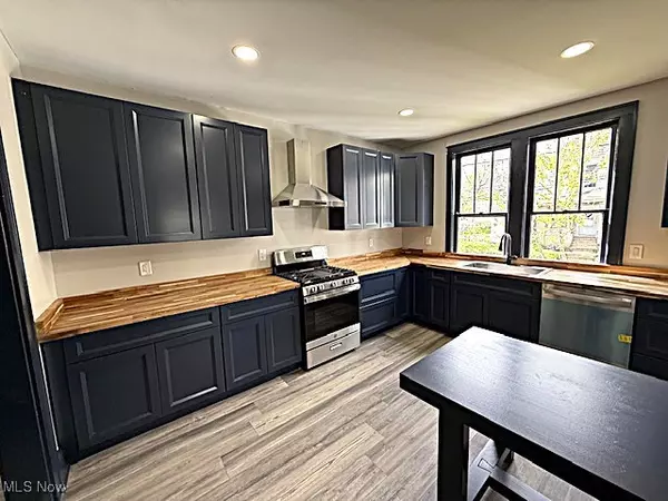 Crooksville, OH 43731,402 Mckinley AVE