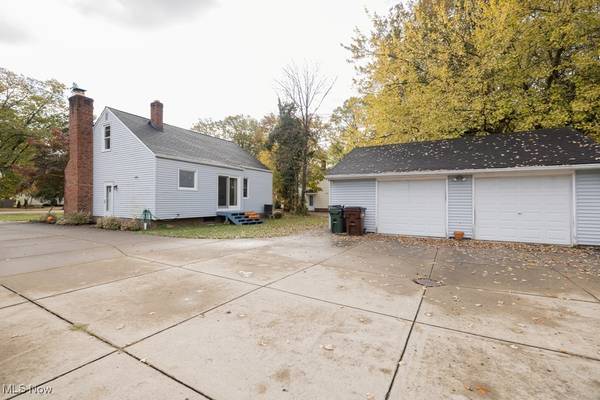 Westlake, OH 44145,2186 Canterbury RD