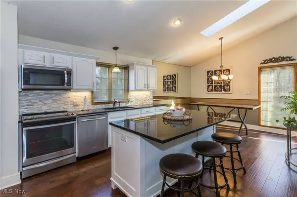 Tallmadge, OH 44278,821 Olde Orchard DR