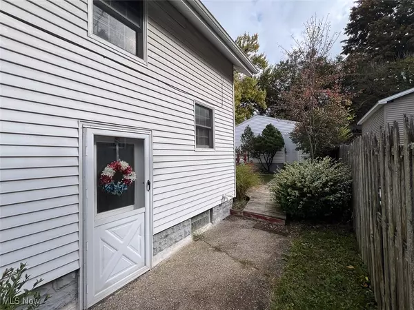 Barberton, OH 44203,553 Princeton AVE