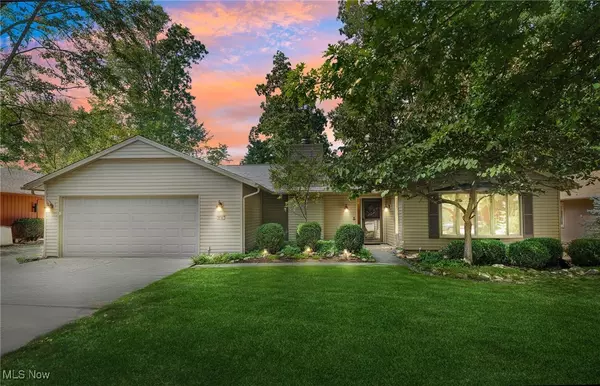 8746 Barton DR, Strongsville, OH 44149