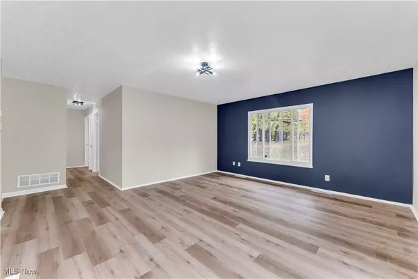 Bedford Heights, OH 44146,5807 Kimberly DR