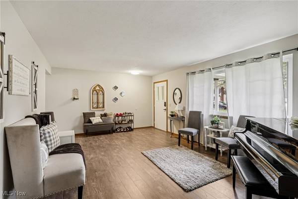 Mentor, OH 44060,5570 Orchid AVE