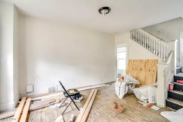 Cleveland, OH 44108,1140 E 113th ST