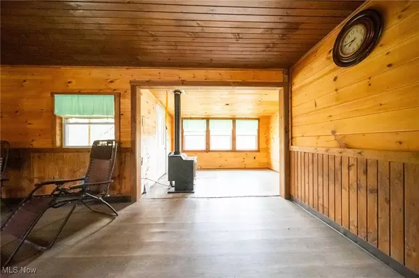 Uhrichsville, OH 44683,10524 Kleski RD