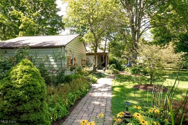 Hudson, OH 44236,7536 Valerie LN