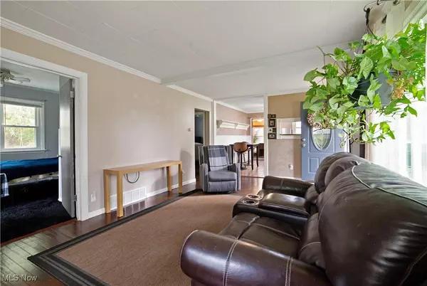 North Jackson, OH 44451,379 S Salem Warren RD