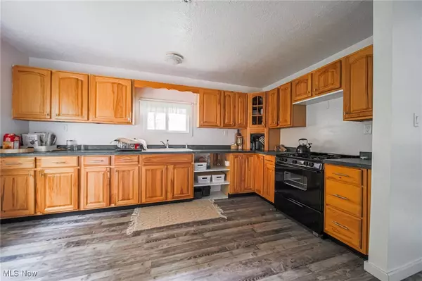 Navarre, OH 44662,15265 Elton ST