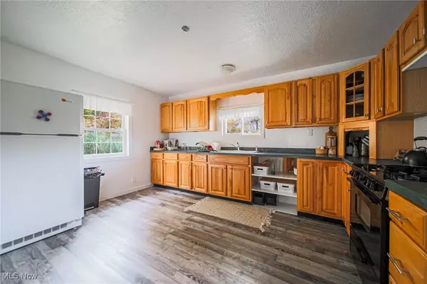 Navarre, OH 44662,15265 Elton ST