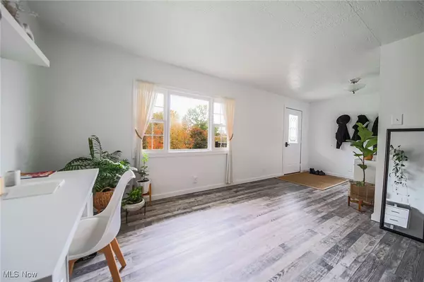 Navarre, OH 44662,15265 Elton ST