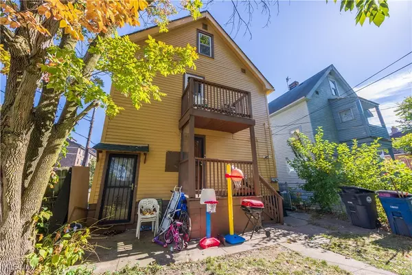 Cleveland, OH 44120,2756 E 122nd ST