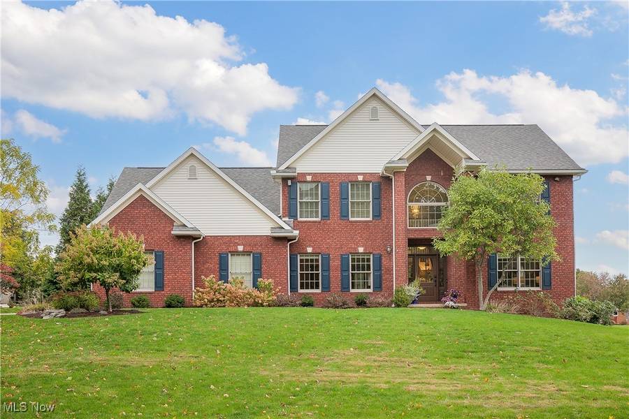 2866 Carie Hill CIR NW, Massillon, OH 44646