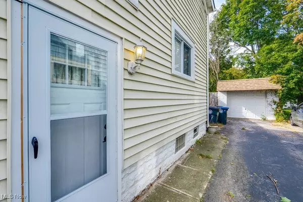 Akron, OH 44310,Address not disclosed