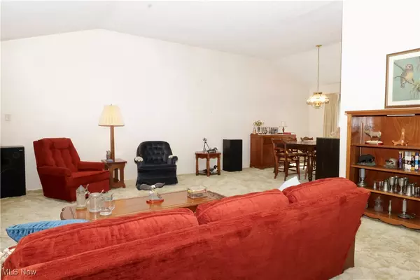 Elyria, OH 44035,643 Augdon DR