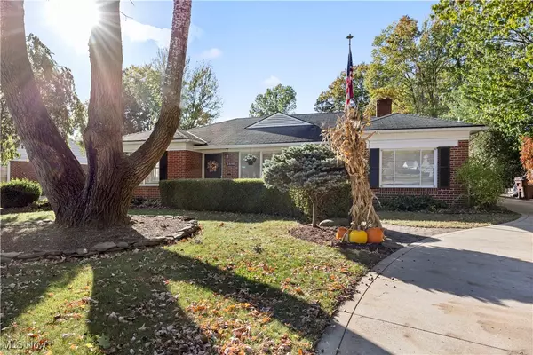 Westlake, OH 44145,2446 Walter RD