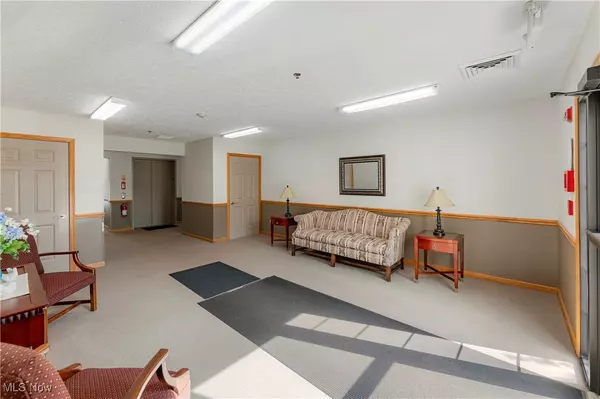 Canton, OH 44718,4703 Hills and Dales RD NW #304