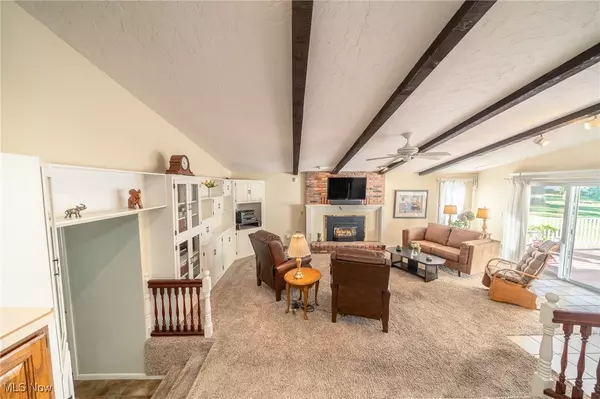 Wickliffe, OH 44092,1820 Rockefeller RD