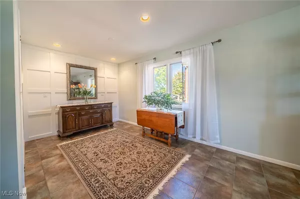 Wickliffe, OH 44092,1820 Rockefeller RD