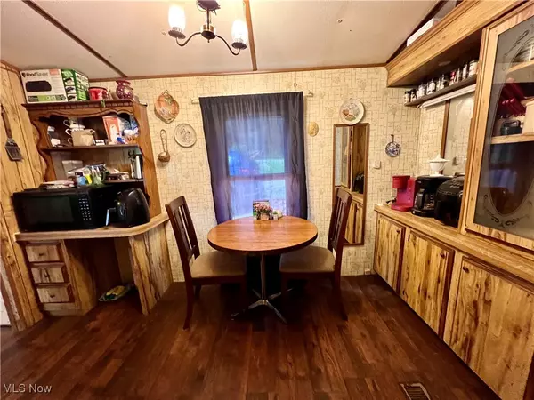 Colliers, WV 26035,98 Graham Lane