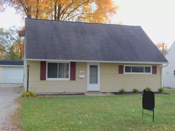 255 Fairpark DR, Berea, OH 44017