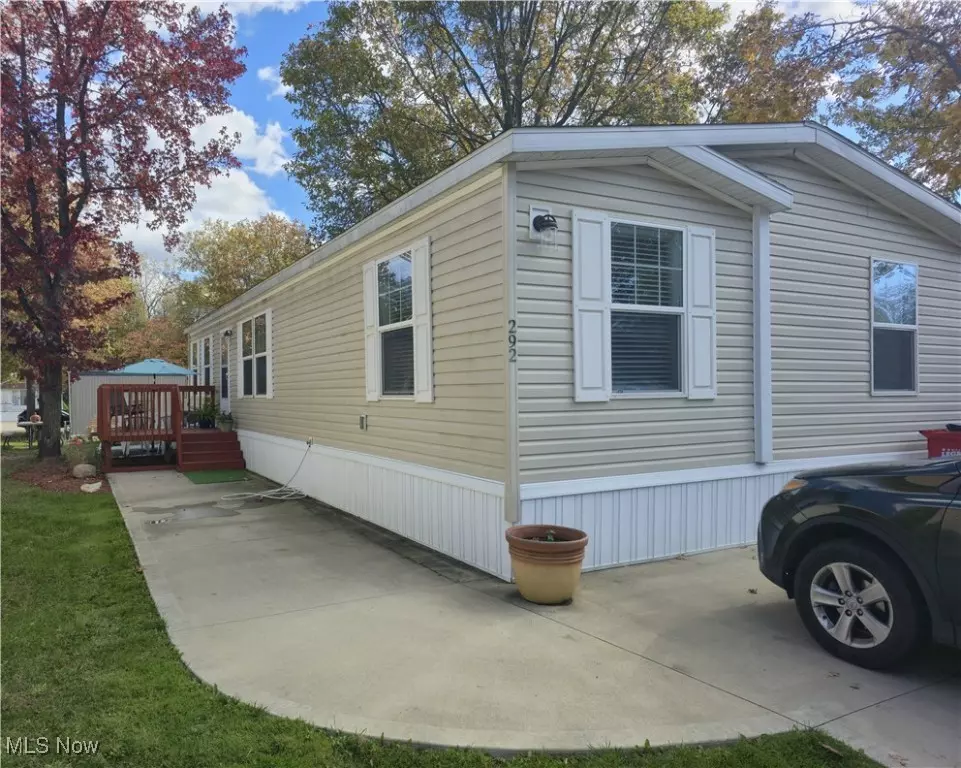 Amherst, OH 44001,292 Maple ST