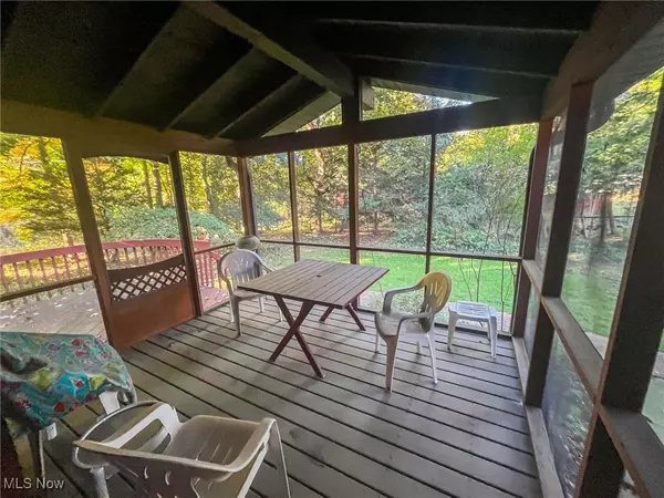 Stow, OH 44224,2872 Silver Lake BLVD