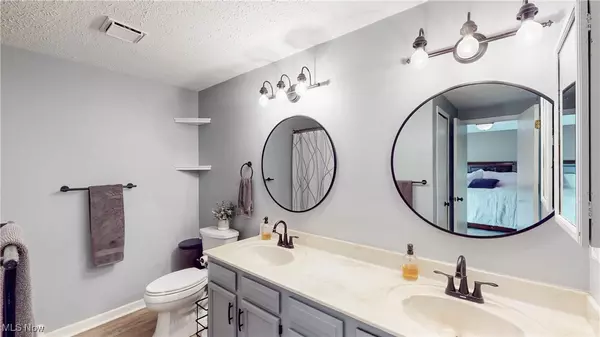 Canal Fulton, OH 44614,761 Tamwood DR