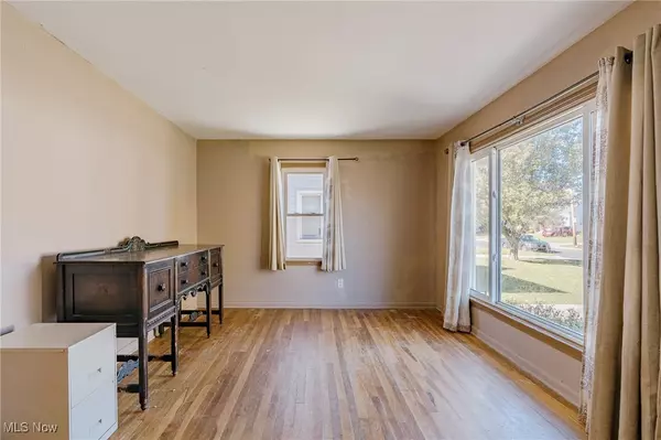 Garfield Heights, OH 44125,13402 Shady Oak BLVD