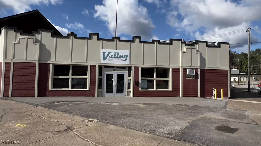 3295 Guernsey ST, Bellaire, OH 43906