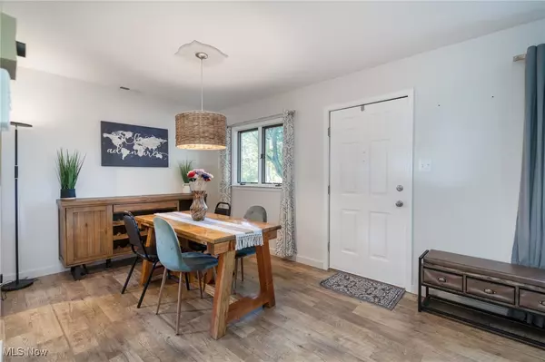 Elyria, OH 44035,5877 Ford RD