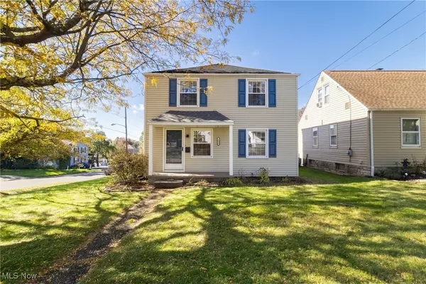 1638 Sunset AVE, Akron, OH 44301