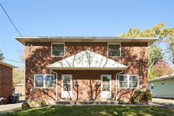 Akron, OH 44307,923-925 Rosamond AVE