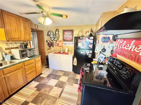 Lorain, OH 44055,1693 Elfleda ST